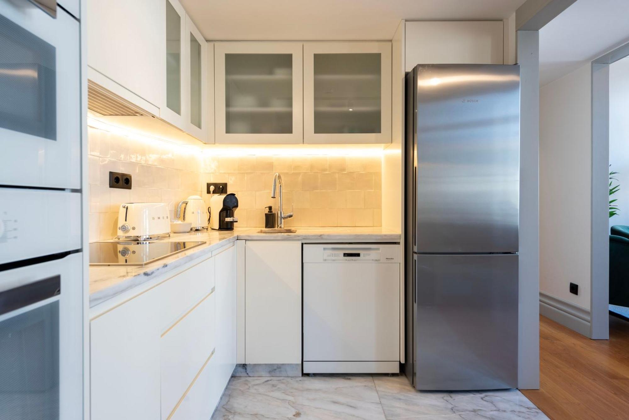 Lovelystay Porto Bagian luar foto
