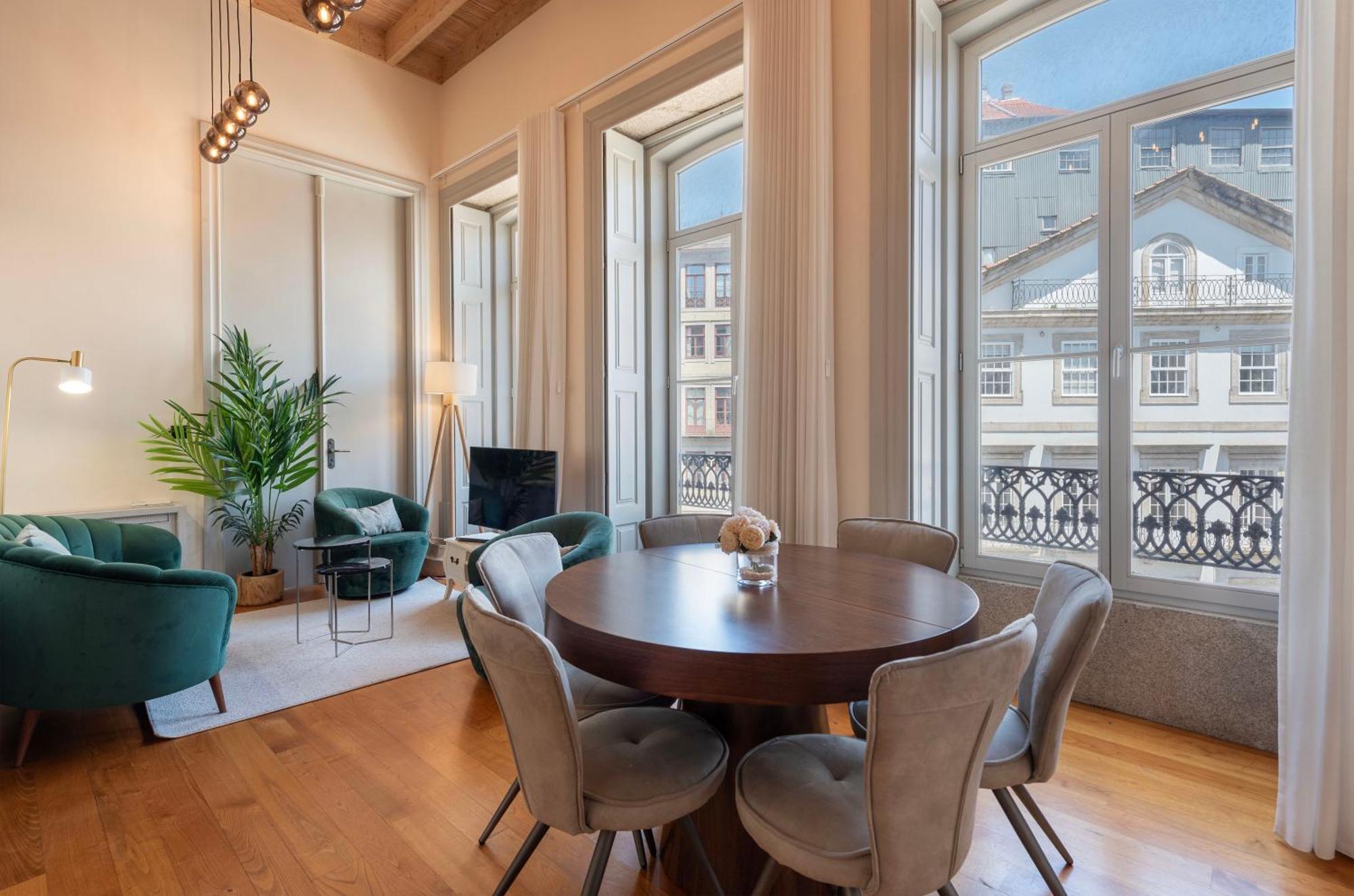 Lovelystay Porto Bagian luar foto